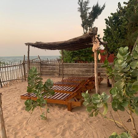 Case Beach Ngalou Sessene Екстериор снимка