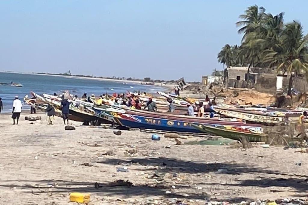 Case Beach Ngalou Sessene Екстериор снимка