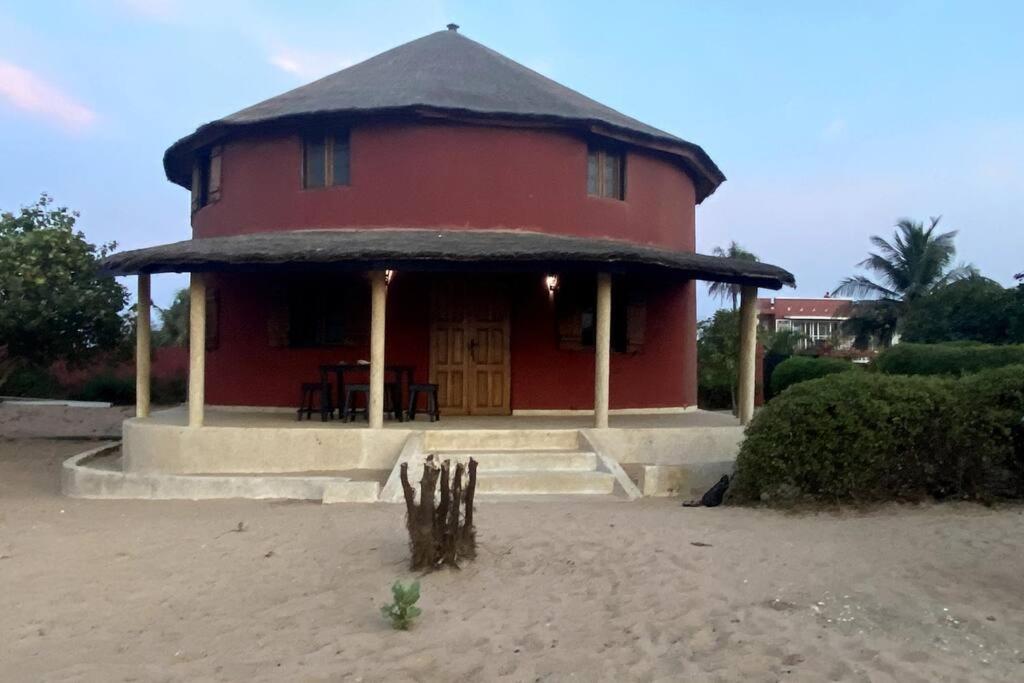 Case Beach Ngalou Sessene Екстериор снимка