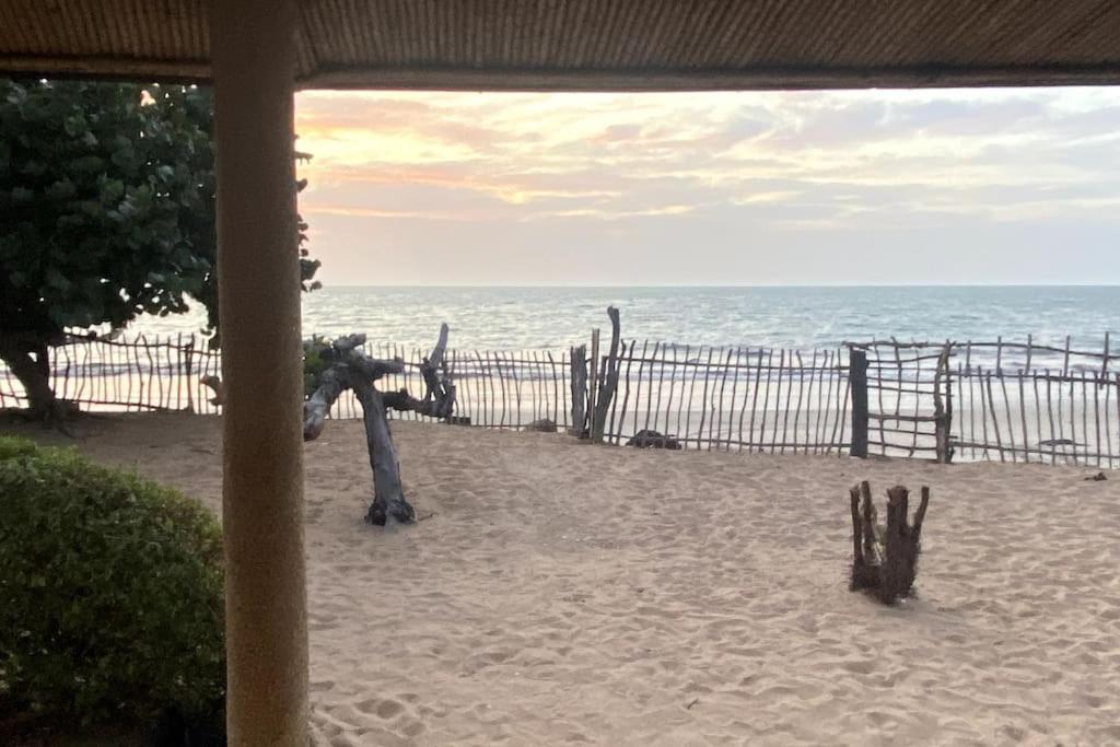 Case Beach Ngalou Sessene Екстериор снимка